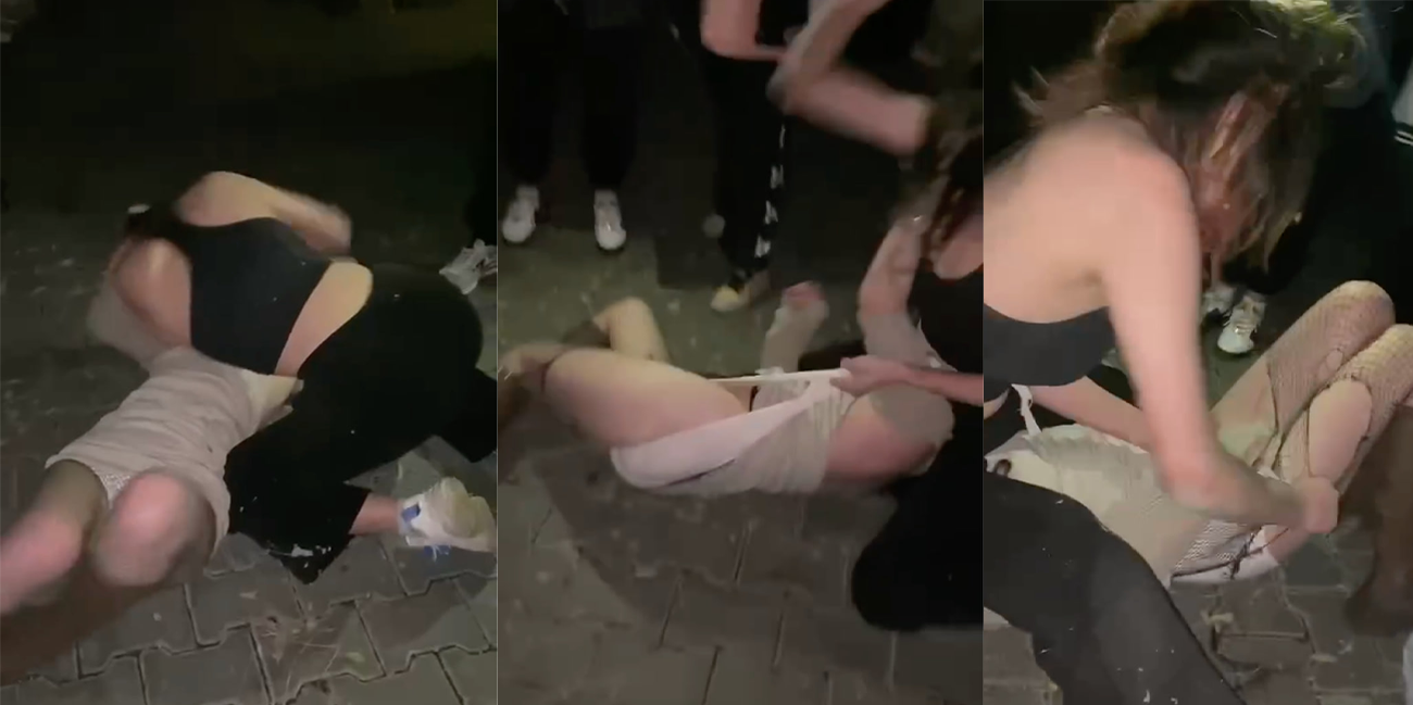 【女人的战争】精神小妹街头打架 把丝袜内裤都扯了 照着逼狠劲打 你这让男士们是该拉架还是观赏,很难办呀 !