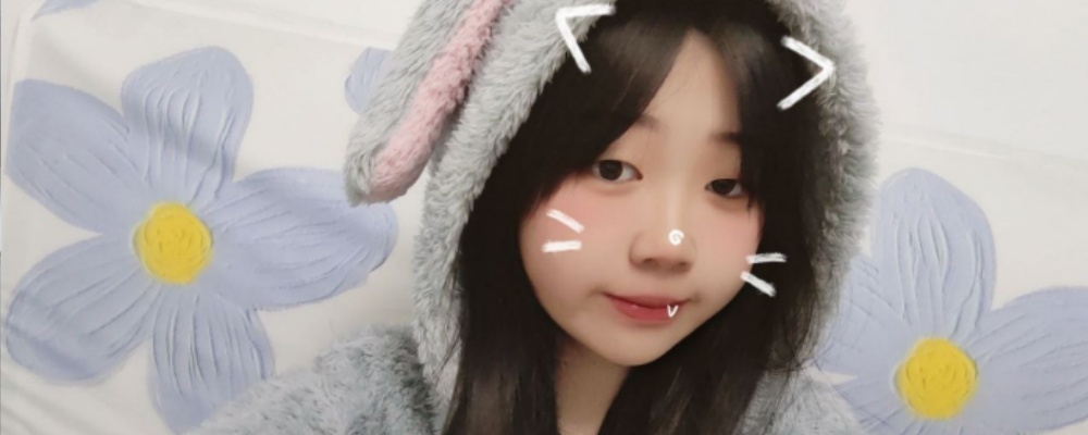 安徽骚货学生妹18岁小骚货 孙雅玥 一对B奶子超嫩小小年纪就这么骚