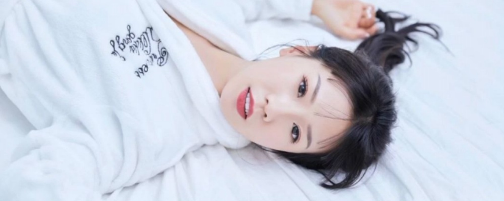 乌兰浩特市反差婊王佳琪穿上水手服跟炮友约炮 遭渣男实拍发到网上太骚淫荡 这个视频她家那边都传疯了