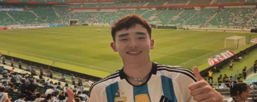 抖音千万级别粉丝博主 智博 直播间曝光自己的前男友 焦皮 称其被60岁大爷金主包养