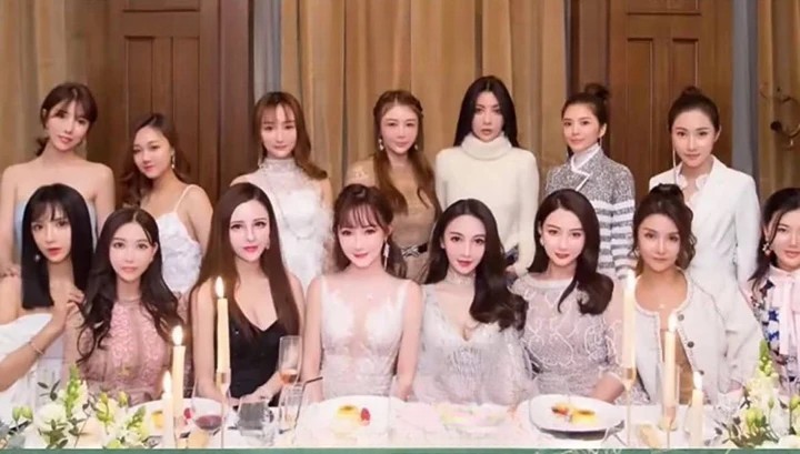 娱乐圈真乱 黄晓明现任女友叶珂是名媛培训班出来的 财富是和前任离婚分的 以前还勾引前夫的兄弟