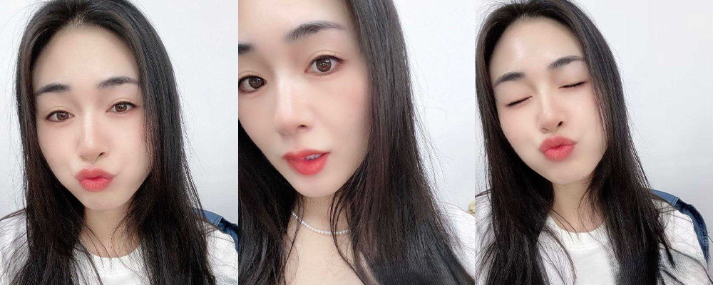 口活绝佳的云南少妇可心与炮友在镜子前全裸站着后入极品性爱视频分享