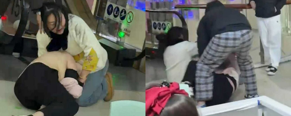 江苏徐州中钰广场愤怒人妻当街制服妖艳小三 激情肉搏扒光上衣街头凌辱趴体现场火爆上演