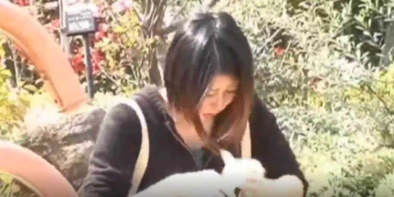 什么黑虎 达叔尾随打胶相比较这个大神简直弱爆了!!街头打胶 直接酝酿好情绪上去就是颜射 有得都喷进嘴了!!